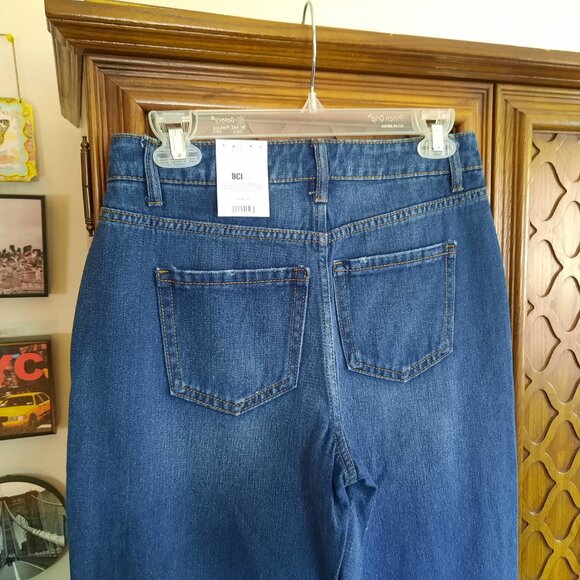 Vintage Crop High-Rise Barrel Jeans NWT! - Blue, Size 4 - Picture 10 of 16